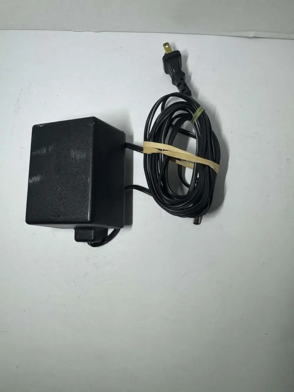 Hewlett Packard C2175A AC Power Adapter 30V 400mA